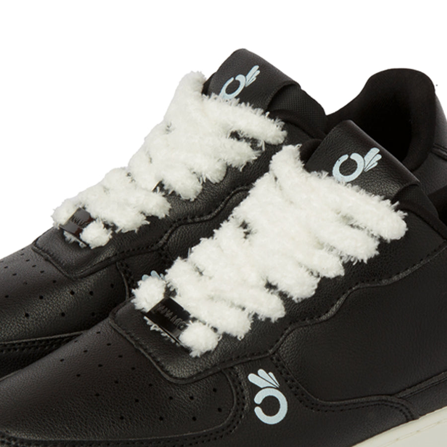Laces Fluffy White